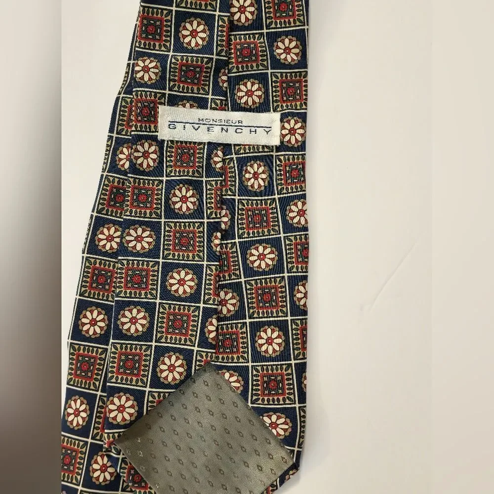Givenchy Vintage 100% Silk Tie